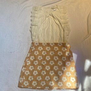 WHITE/CRÈME apricot shirt and floral print skirt